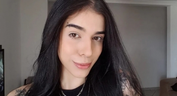 Jovem internada após cheirar pimenta recebe alta após mais de 5 meses, diz hospital